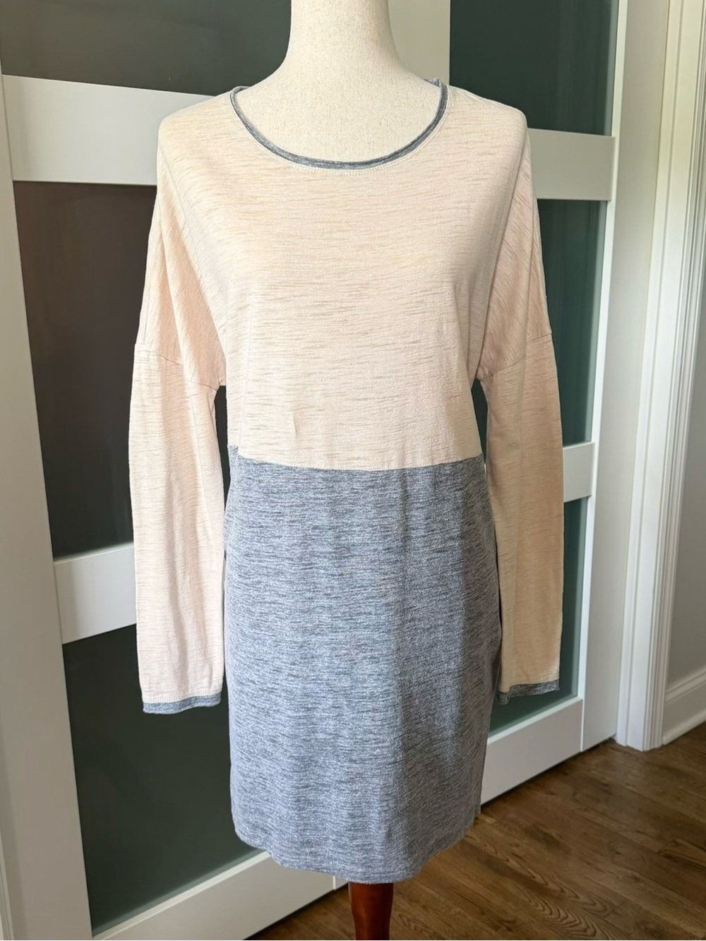 Comfy Long Sleeve Tunic Shift Dress with Pockets